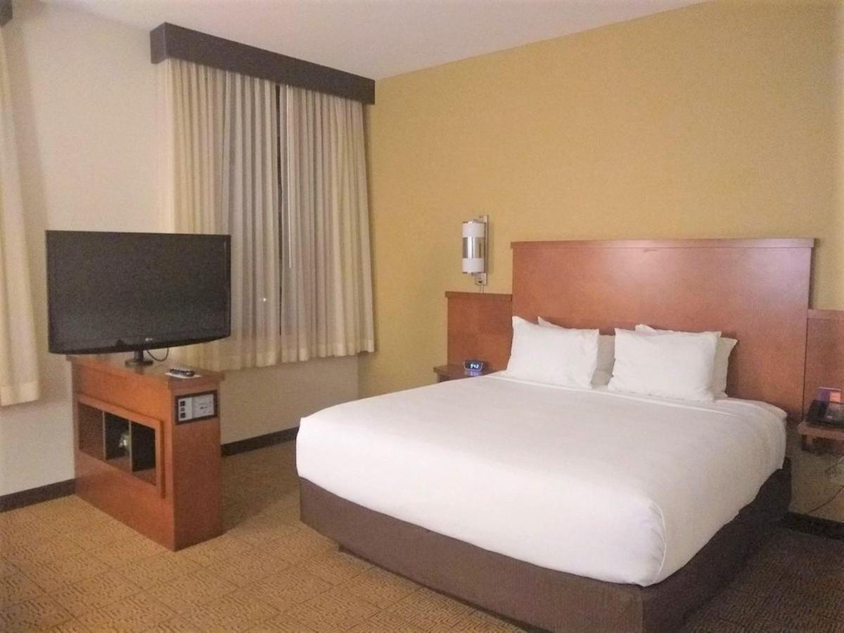 Hyatt Place Des Moines Downtown Extérieur photo