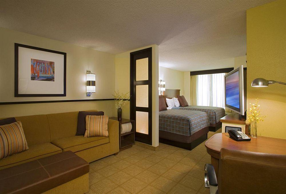 Hyatt Place Des Moines Downtown Extérieur photo