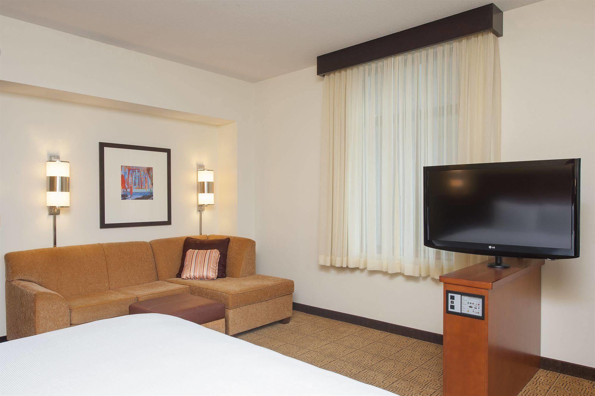 Hyatt Place Des Moines Downtown Extérieur photo